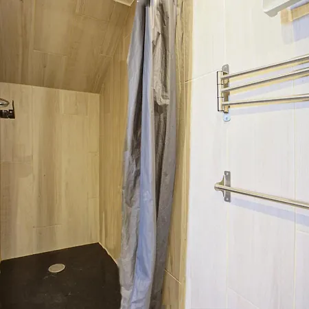 Maisonette Avec Cours Privative Dans Securisée Avec Piscine