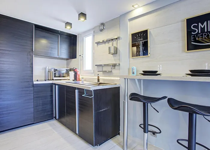 Maisonette Avec Cours Privative Dans Securisee Avec Piscine كانيه